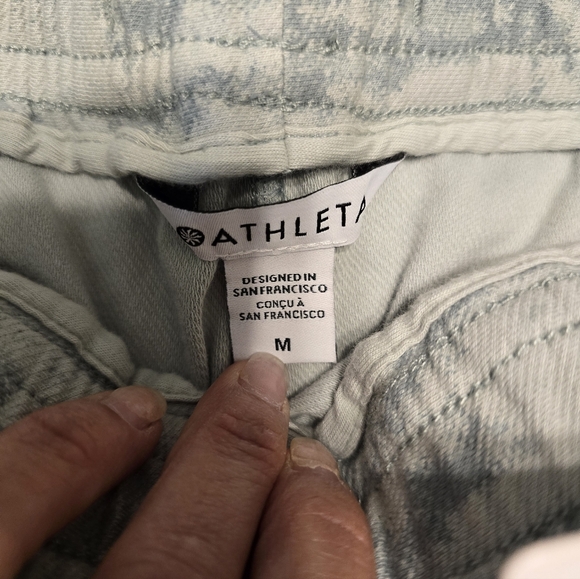 NEW Athleta Farallon joggers. Size M. - Picture 5 of 9